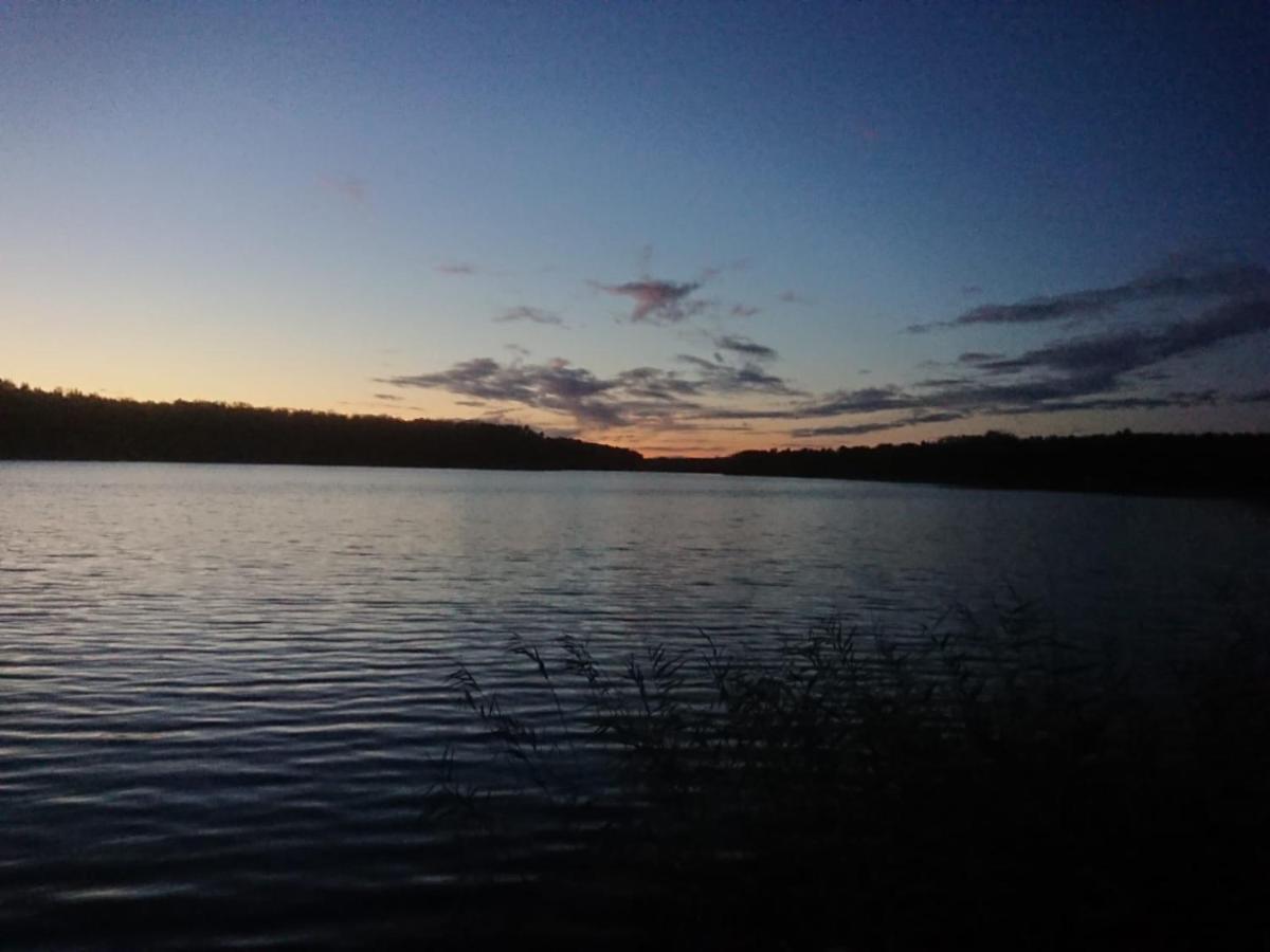 Ferienhaus Reetdach 1300Qm Privatgrundstueck Bootssteg Sauna Templin Luebbesee Uckermark Erholung Pur Seenplatte Petersdorf  ภายนอก รูปภาพ